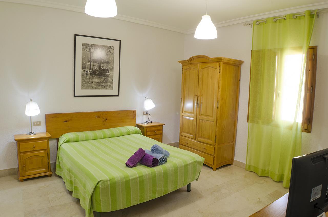 Hostal Los Calatravos Alcañiz Extérieur photo