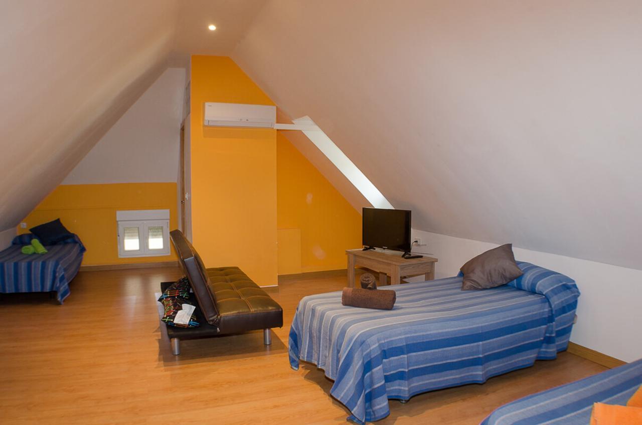 Hostal Los Calatravos Alcañiz Extérieur photo