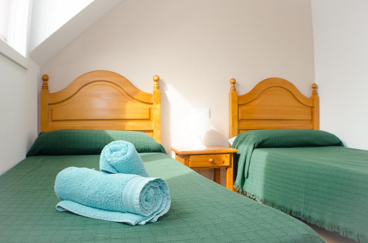 Hostal Los Calatravos Alcañiz Extérieur photo
