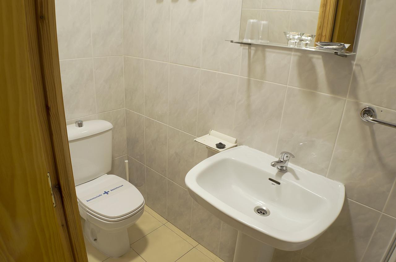 Hostal Los Calatravos Alcañiz Extérieur photo