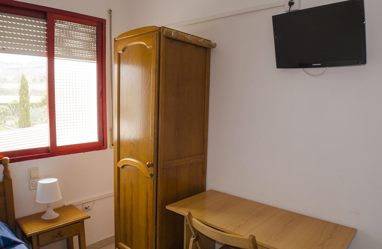 Hostal Los Calatravos Alcañiz Extérieur photo