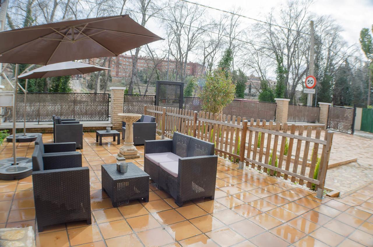 Hostal Los Calatravos Alcañiz Extérieur photo